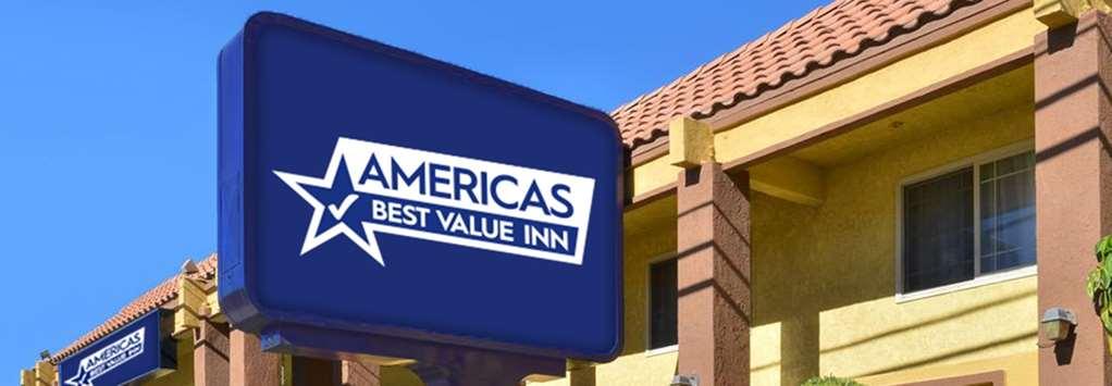 Lake Delton Sleep Inn & Suites מראה חיצוני תמונה