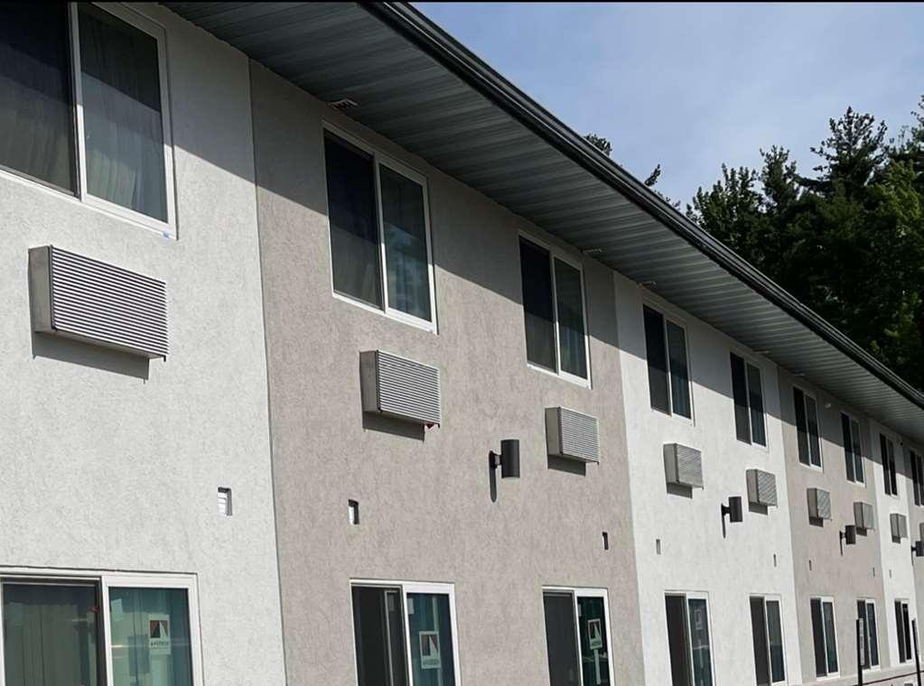 Lake Delton Sleep Inn & Suites מראה חיצוני תמונה
