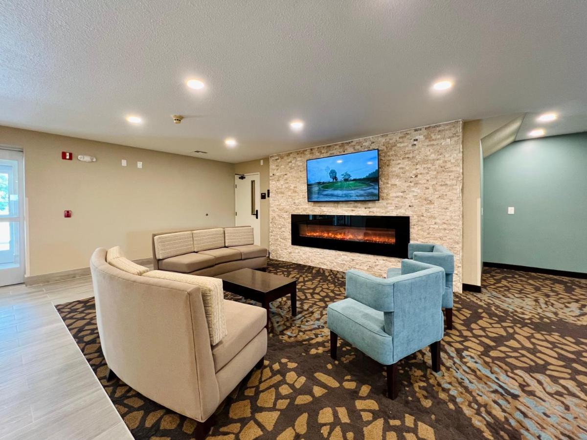 Lake Delton Sleep Inn & Suites מראה חיצוני תמונה